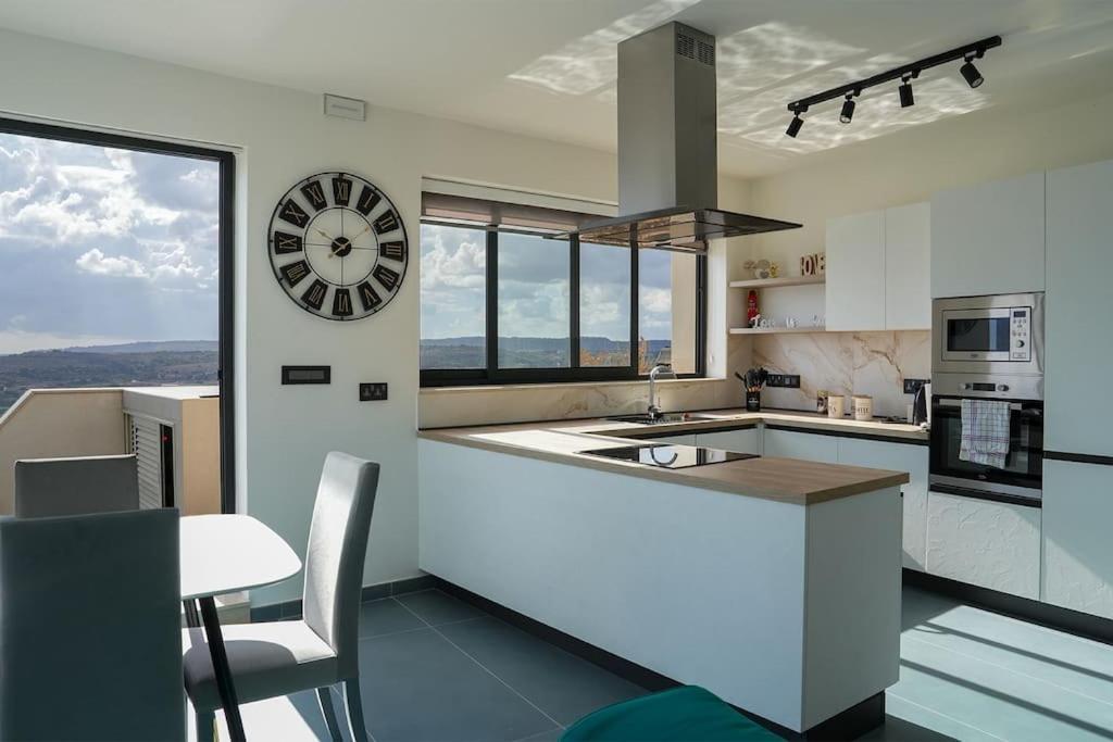 Apartamento Lux Sea&Country Views With Pool Mellieħa Exterior foto
